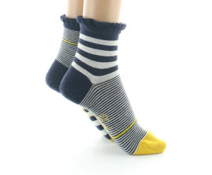 Chaussette à volants en soie fabrication française 2