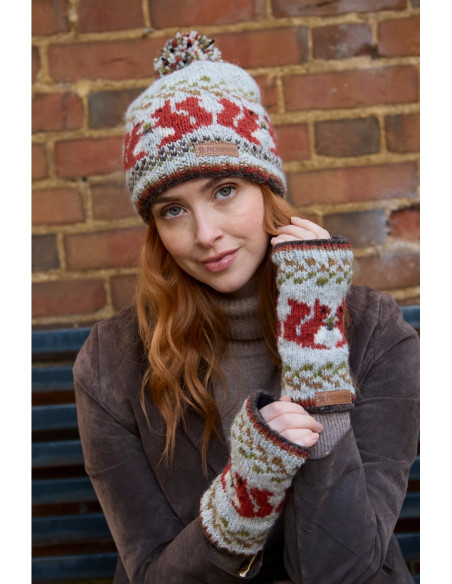 bonnet motif fantaisie en laine