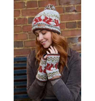 bonnet motif fantaisie en laine